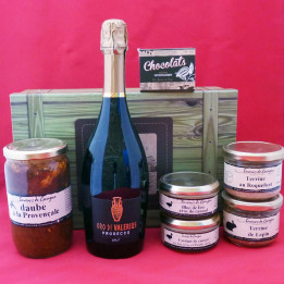 Coffret authentique apéritif pétillant, bloc de foie gras, daube provençale, terrines et chocolats