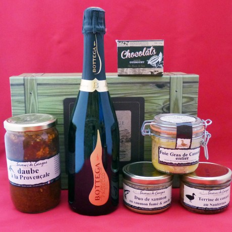 Coffret authentique apéritif pétillant, foie gras, daube provençale, terrines et chocolats