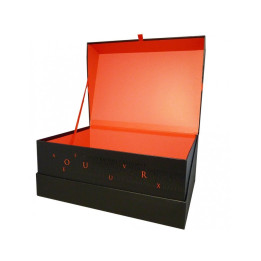 Coffret rectangle décor SAVOUREUX coloris rouge/noir